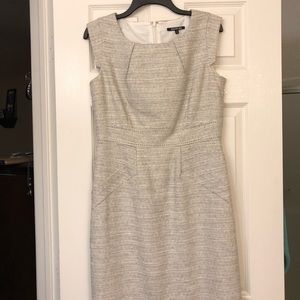 Gianni Bini Cream w/black accents dress-Size 8